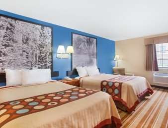 Super 8 By Wyndham Defiance Hotel Room photo